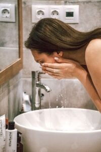 woman, washbasin, bathroom, interior, home, modern, mirror, bath, stylish, apartment, towel, house, hygiene, luxury, clean, wash, hotel, furniture, comfortable, soap, elegant, face, girl